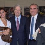 IMG_13: Gruppo al Christmas Party 2017 Magazzino Allied International. Sorrisi eleganti.