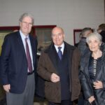 Festa di Natale 2017 Magazzino Allied International: IMG_20 ritrae tre persone sorridenti in posa.