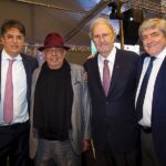 Festa di Natale 2019 Magazzino Allied International: gruppo di uomini in posa. 036.jpg