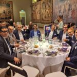 Partecipanti a NUCLEAR POWER EXPO e HYDROGEN EXPO 2025, Piacenza, a cena. Energia nucleare e idrogeno in primo piano.